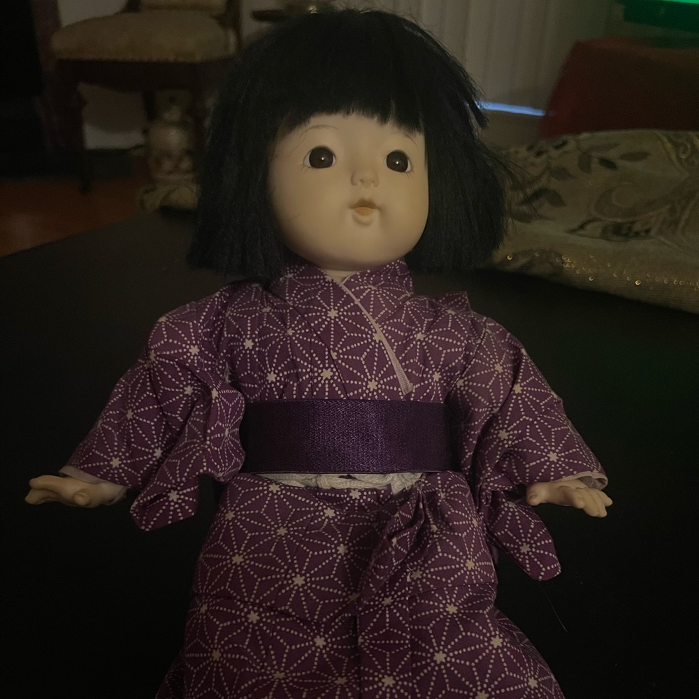 Japanese vinyl Traditional Doll